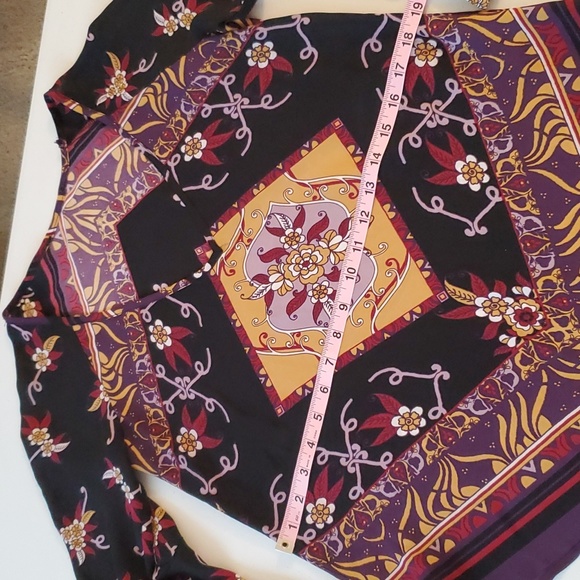 Blouse - Picture 6 of 9